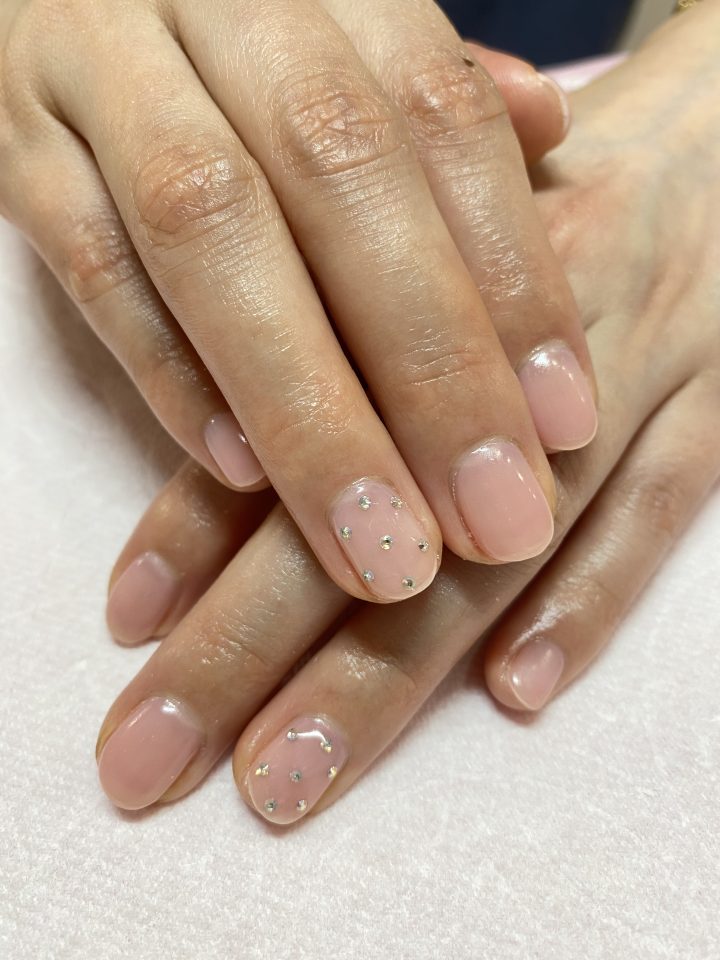 クリアピンク×ストーンネイル〜 – ネイルサロンCherie